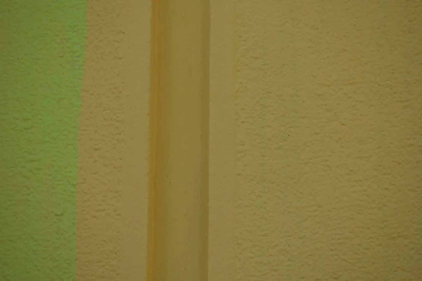Mur en deux teintes, vert et beige